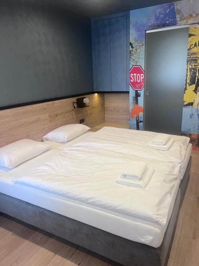 Hotel Jam Panzió Kapuvár Zewnętrze zdjęcie
