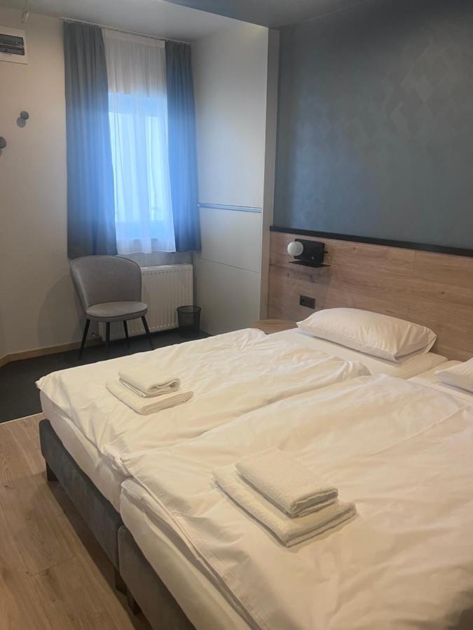 Hotel Jam Panzió Kapuvár Zewnętrze zdjęcie