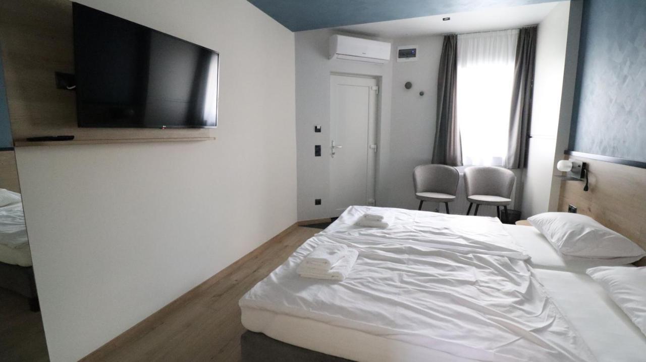 Hotel Jam Panzió Kapuvár Zewnętrze zdjęcie