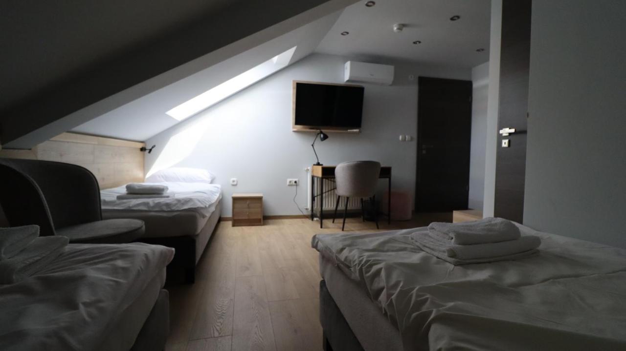 Hotel Jam Panzió Kapuvár Zewnętrze zdjęcie