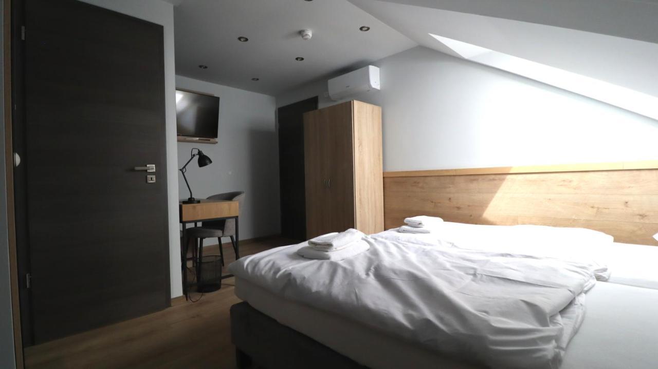 Hotel Jam Panzió Kapuvár Zewnętrze zdjęcie