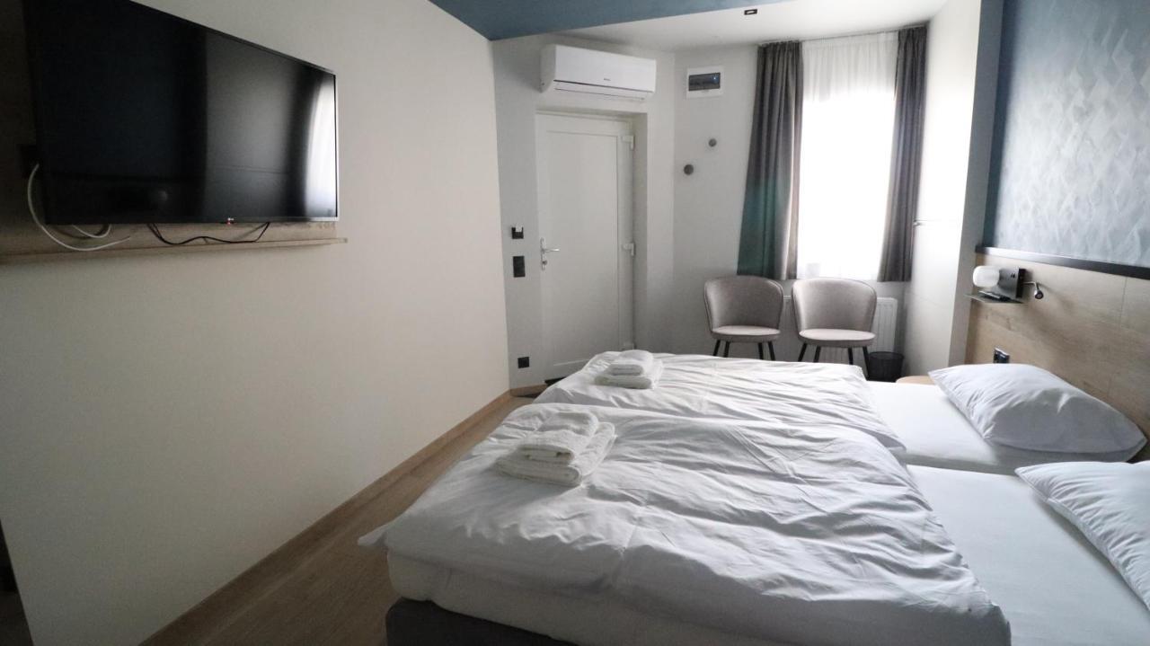Hotel Jam Panzió Kapuvár Zewnętrze zdjęcie